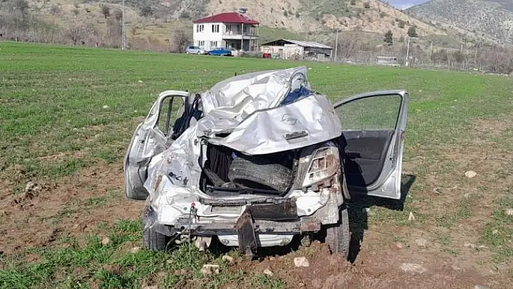 'Otomobil uçuruma yuvarlandı: 1 yaralı'
