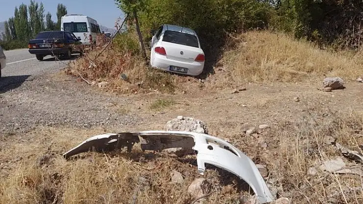 'Otomobil yoldan çıktı: 1 yaralı'