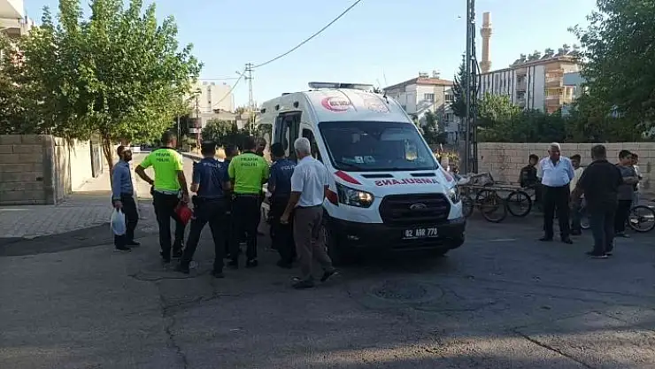 'Otomobilin çarpıp kaçtığı ambulanstaki doktor yaralandı'