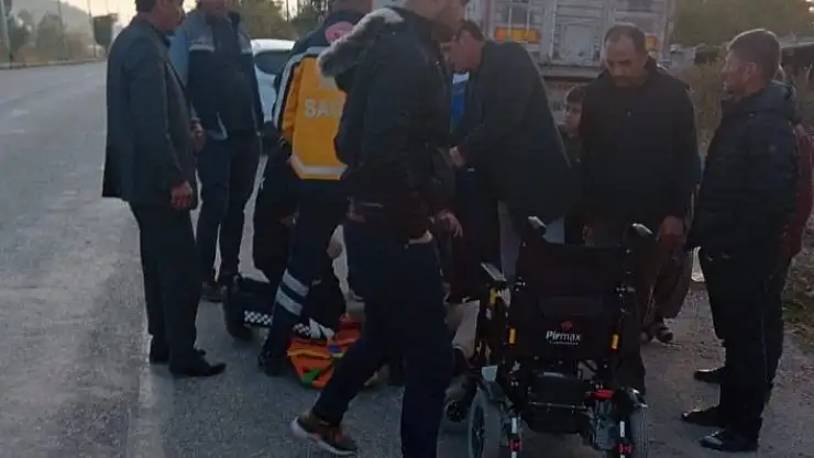'Otomobilin çarptığı engelli adam yaralandı'