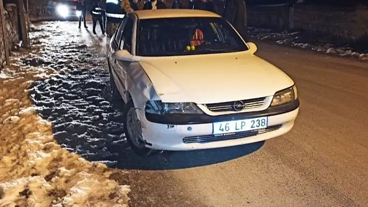 'Otomobilin çarptığı genç yaşamını yitirdi'