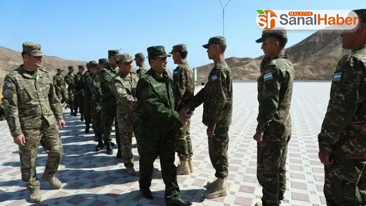Özbekistan ve Tacikistan'dan teröre karşı ortak askeri tatbikat
