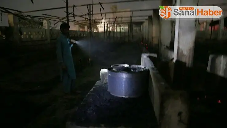 Pakistan'da şiddetli fırtına: 4 ölü