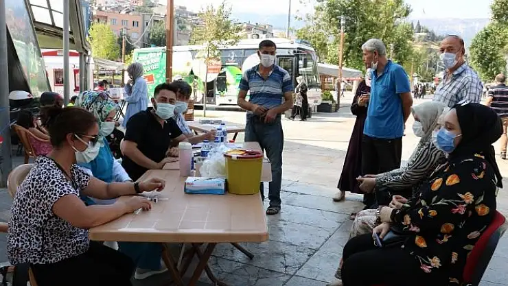 'PCR testi zorunlu olunca aşıya rağbet arttı'