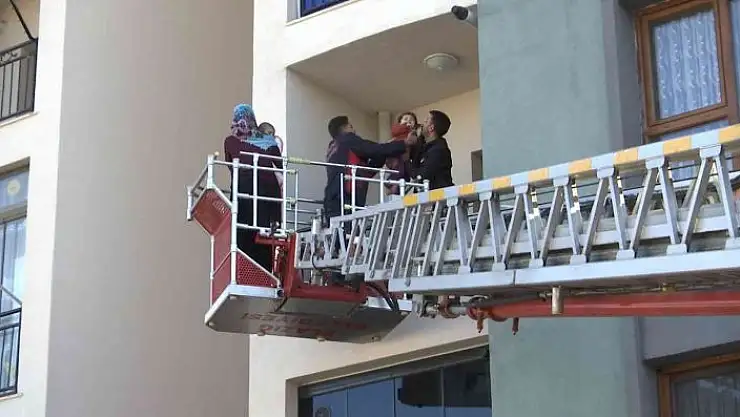 '´´Pişmiş tavuğun´´ başına gelmeyen olay onun başına geldi: Evde mahsur kaldığı için işinden kovuldu'