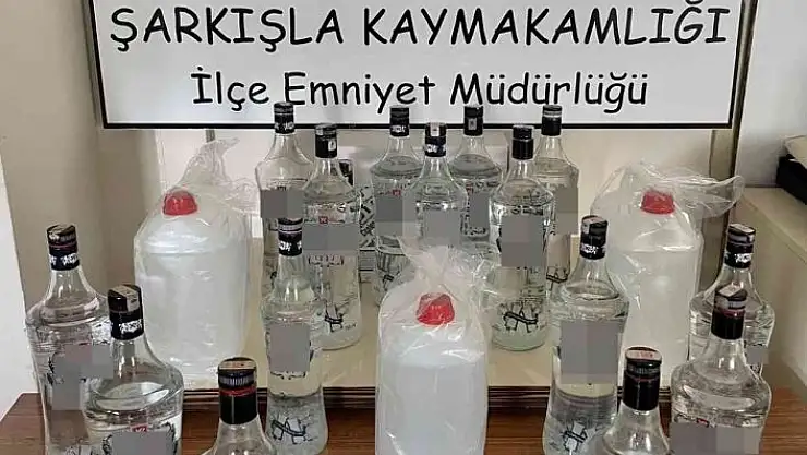 'Polisin gözünden kaçmadı, sahte alkol üreten kişi yakalandı'