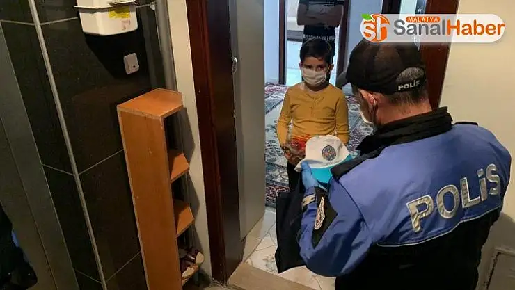 Polisten işitme engelli Ali Talha'ya doğum günü sürprizi