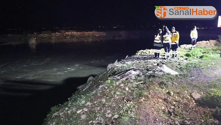 Polisten kaçan şüpheliler su kanalına uçtu