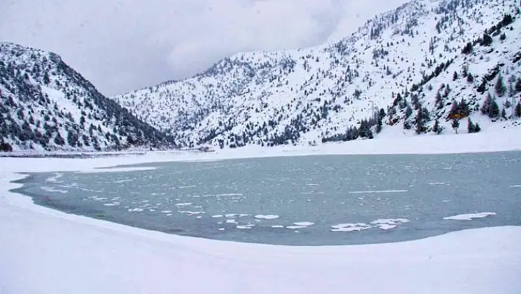 'Püren Göleti buz tuttu'