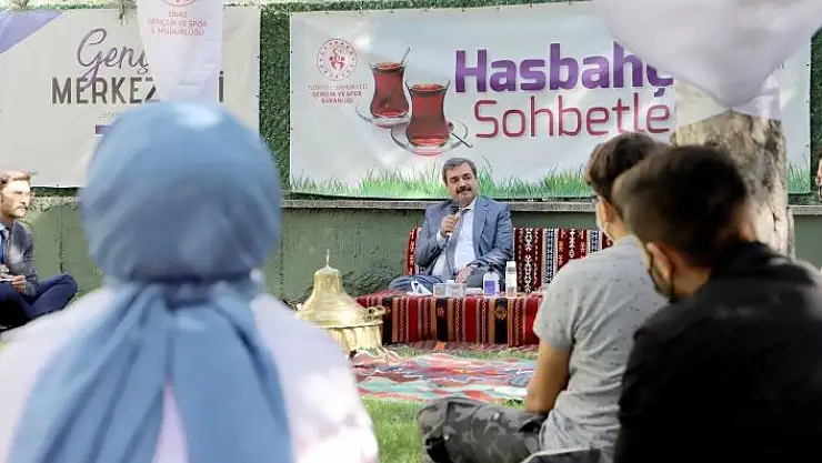 'Rektör Kul gençlerle bir araya geldi'