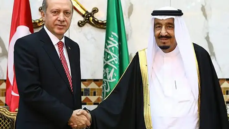 Cumhurbaşkanı Erdoğan, Suudi Arabistan Kralı Selman Tarafından Resmî Törenle Karşılandı