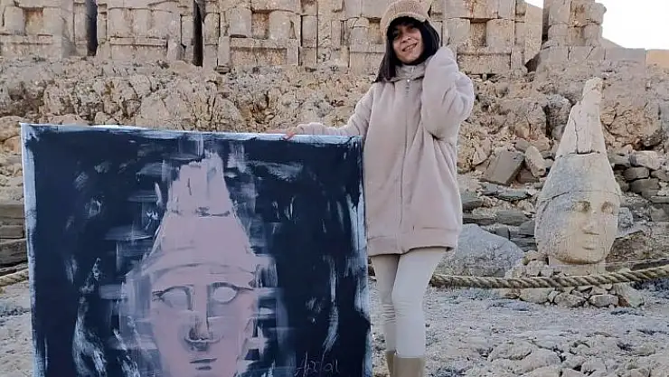 'Ressam, Nemrut Dağı´nda canlı performans sergiledi'