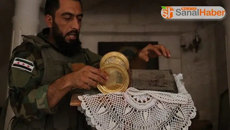 Resulayn'da SMO askerleri Ortodoks Kilise'sinin güvenliğini sağlıyor