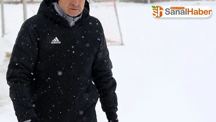 Rıza Çalımbay: 'VAR hakemleri yurt dışından getirilsin'