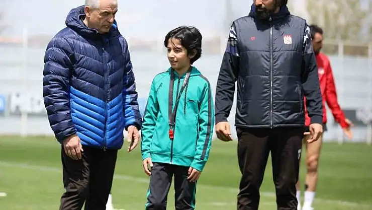 'Rıza Çalımbay, görevini temsili olarak genç Abdullah´a devretti'