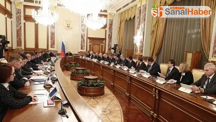 Rusya Başbakanı Mişustin:'Rusya'nın 570 milyar dolar altın ve para rezervi var'