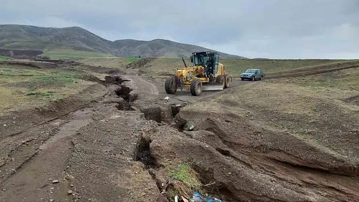 'Sağanak nedeni ile tahrip olan yollar onarıldı'