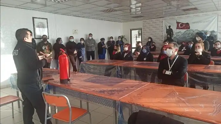 'Sağlık çalışanlarına afet tatbikatı'