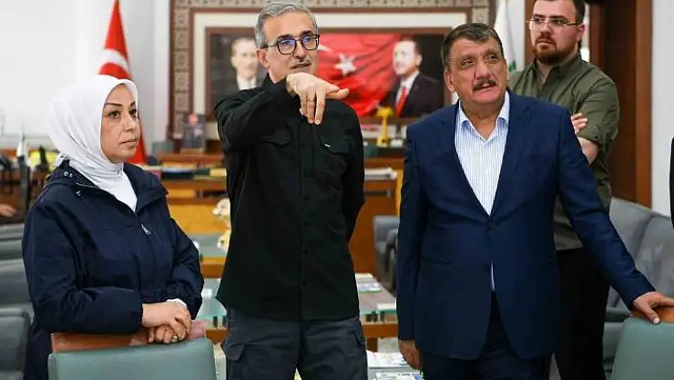 'Savunma Sanayii Başkanı Demir: ''Deprem bölgesine özel bir önem vermekteyiz'''