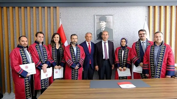 'SCÜ´de akademik kurul toplantısı yapıldı'