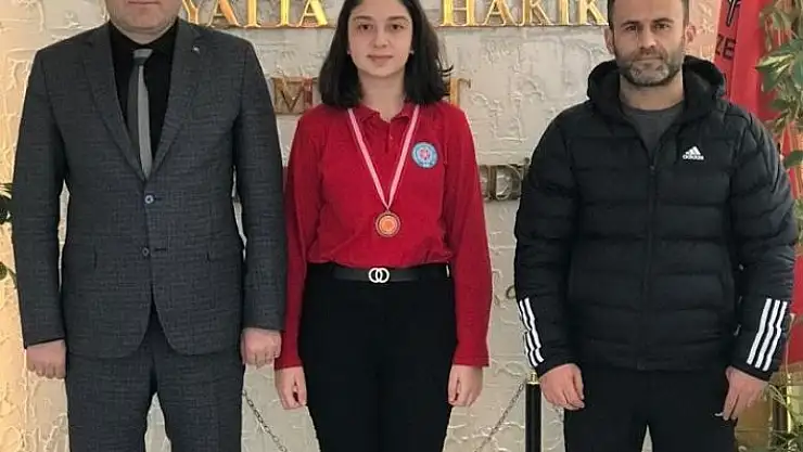 'SCÜ Vakıf Okullarından çifte başarı'