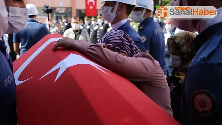 Şehidin eşinden en acı veda