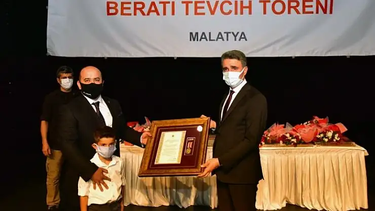 'Şehit yakınları ve gazilere gurur madalyası'