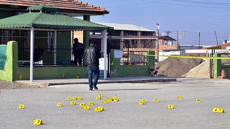 MALATYA'DA  HARAÇ VERMEYEN İŞ YERİNİ KURŞUN YAĞMURUNA TUTTULAR