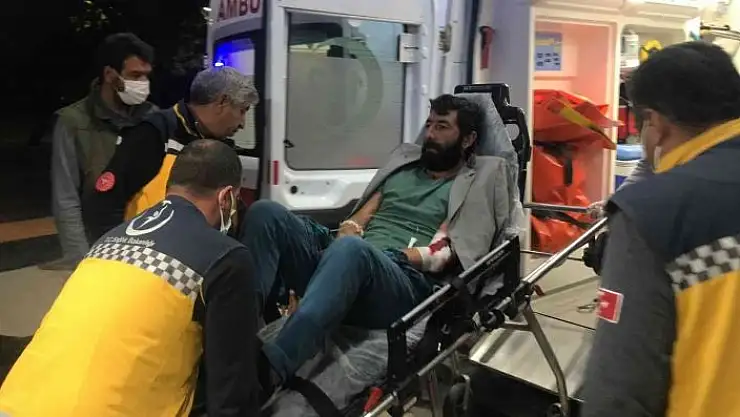 'Silahıyla domuzları  vurmak isteyen çoban kendini yaraladı'