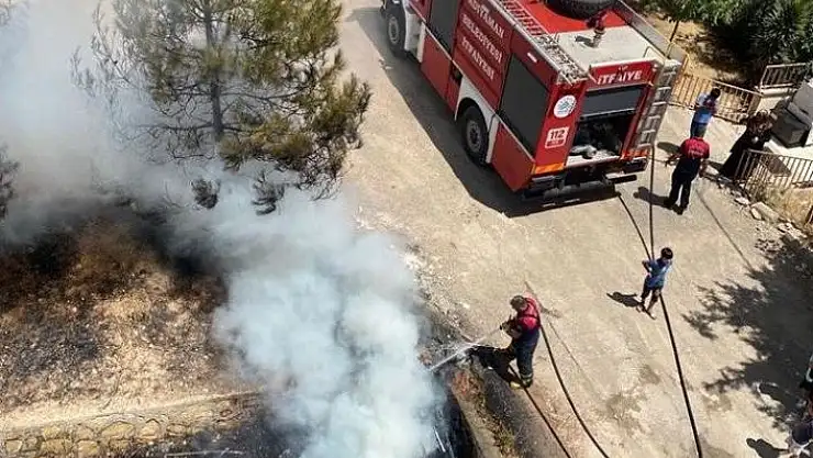 'Site bahçesinde çıkan yangın korkuttu'