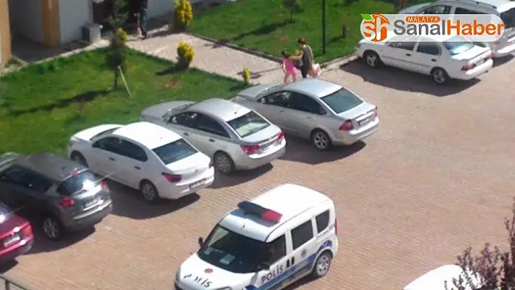 Malatya´da Site bahçesine çıkan çocukları polis evlerine gönderdi