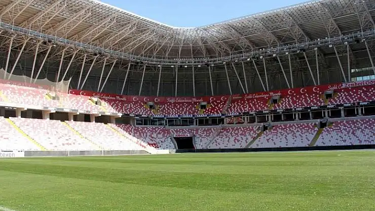 'Sivas 4 Eylül Stadı, alttan ısıtma ile Fenerbahçe maçına hazır hale gelecek'