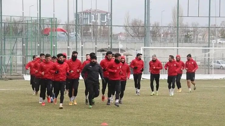 'Sivas Belediyespor, Bodrumspor maçının taktiğini çalıştı'