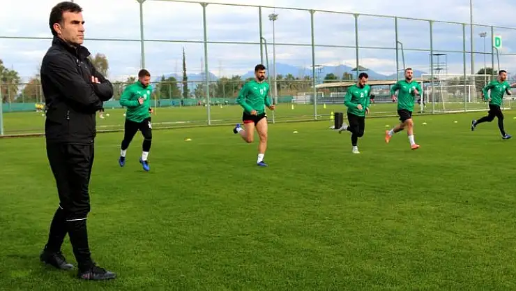 'Sivas Belediyespor´un Antalya kampı sürüyor'