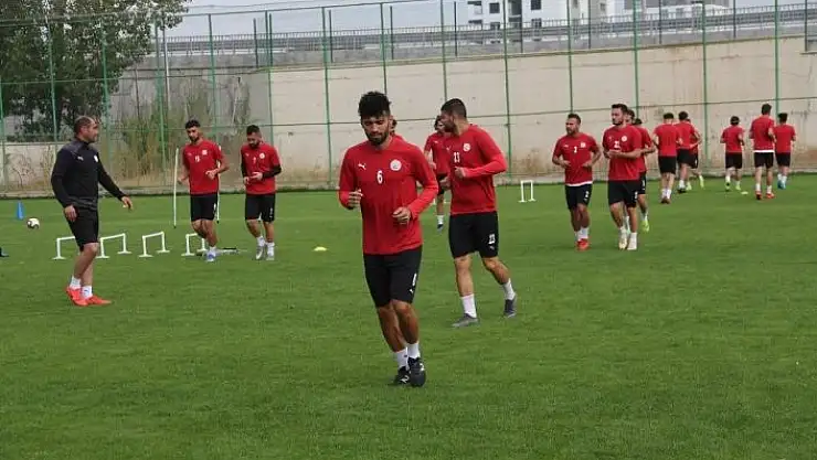 'Sivas Belediyespor yeni sezon hazırlıklarını sürdürüyor'