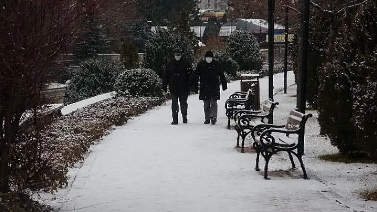 'Sivas beyaz gelinliği giydi'