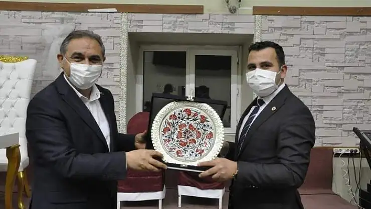 'Sivas İl Özel İdaresi Genel Sekreterliği görevine atanan Algın´a Gürün´de veda programı düzenlendi'