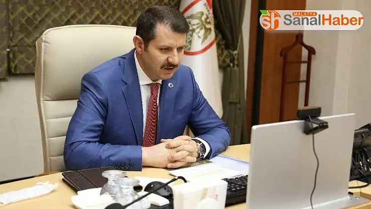 Sivas'ta 1 kişi Covid-19'u 12 kişiye bulaştırdı