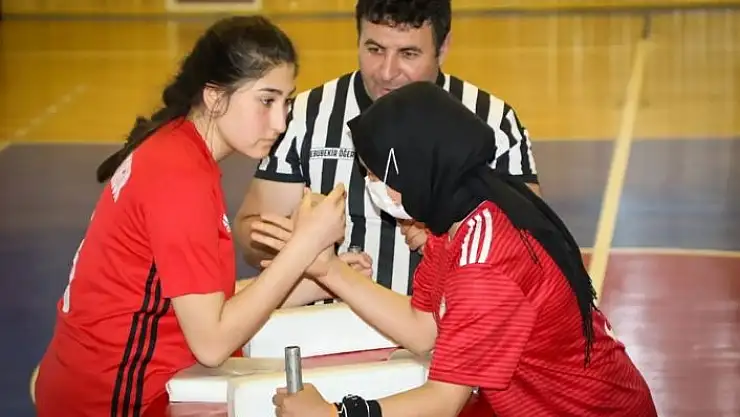 'Sivas´ta bilekler yarıştı'