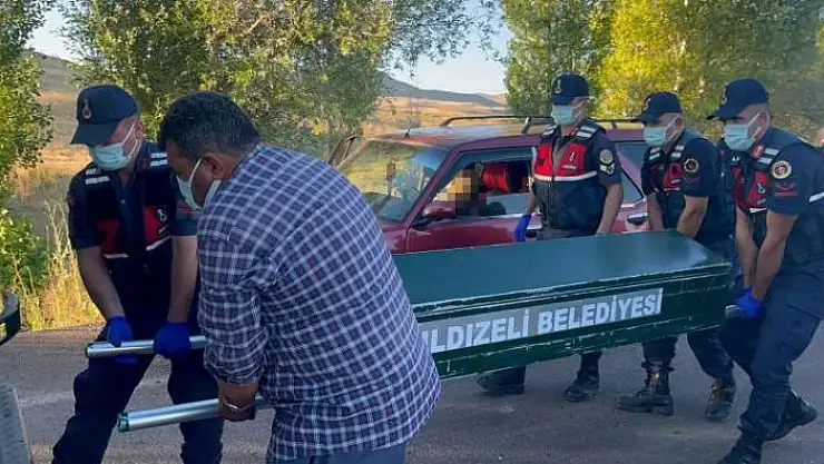 'Sivas´ta iki genç göğüslerinden vurulmuş halde ölü bulundu'