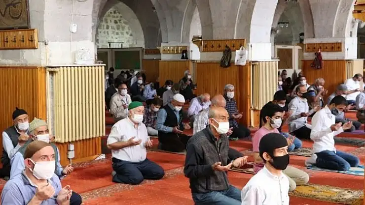 'Sivas´ta İl Müftülüğü tarafından mevlit okutuldu'