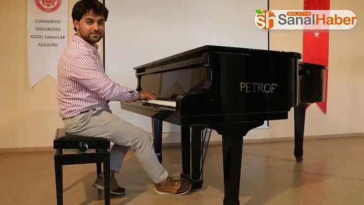 Sivas'ta okudu İtalya'da devlet sanatçısı oldu