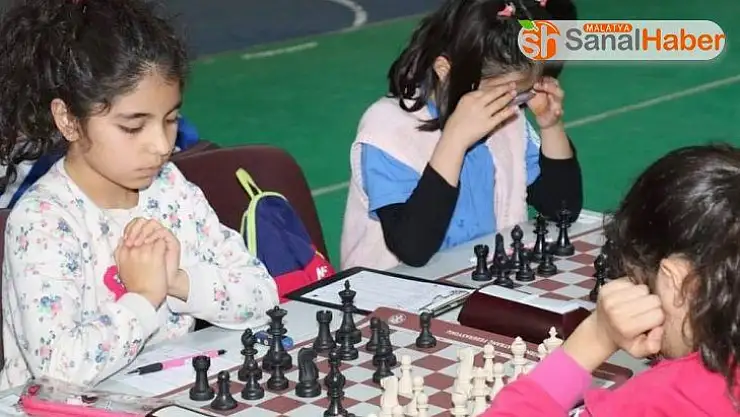 Sivas'ta satranç rüzgarı