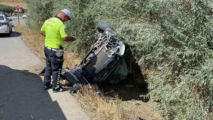 'Sivas´ta trafik kazası: 3´ü çocuk 5 yaralı'