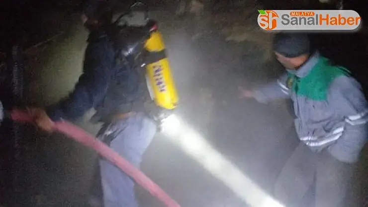 Sivas'ta yangın: 2 keçi, 15 tavuk telef oldu