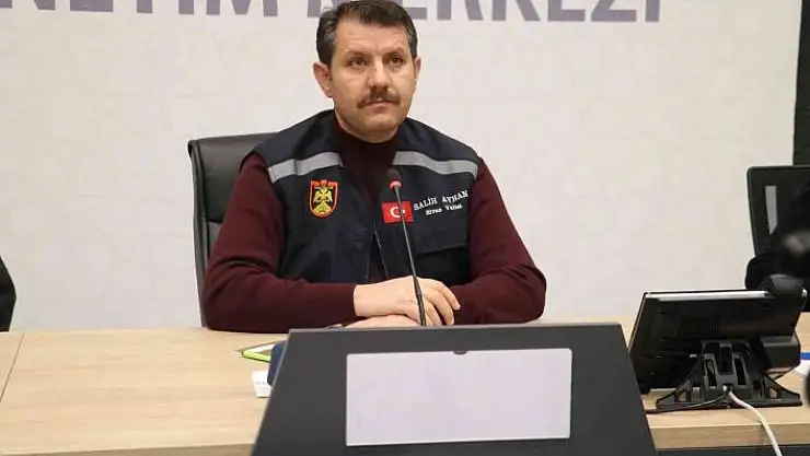 'Sivas´ta yoğun kar yağışı nedeniyle tüm birimler gece yarısı acil toplandı'