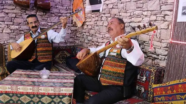 'Sivaslı aşıklar dertli, gençler Batı kültürüne özeniyor'