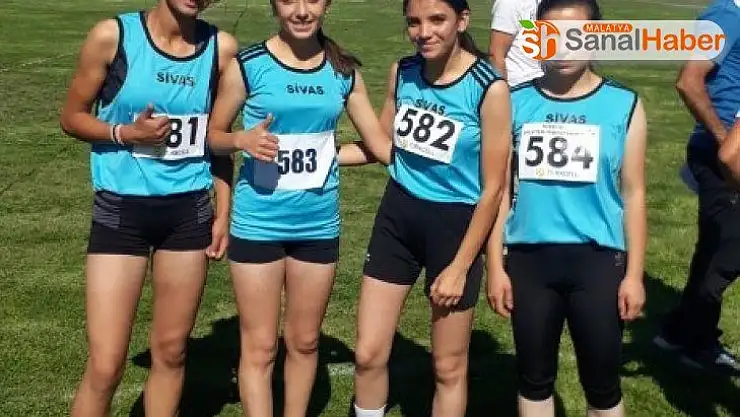 Sivaslı atletler Bingöl'den derece ile döndü