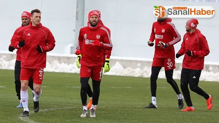 Sivasspor 5 eksikle çalıştı