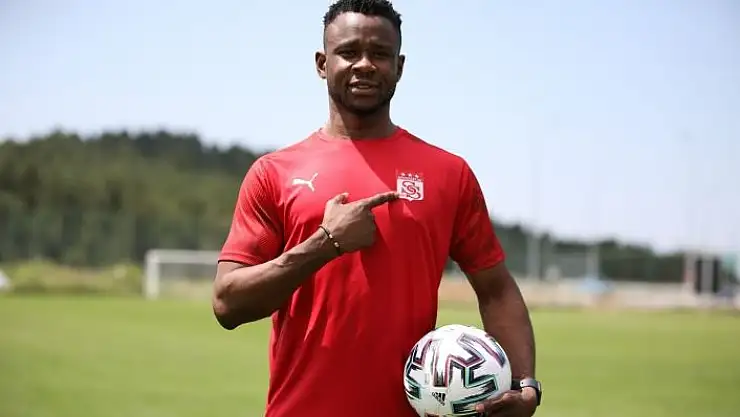 'Sivasspor´a Leke James´ten kötü haber!'